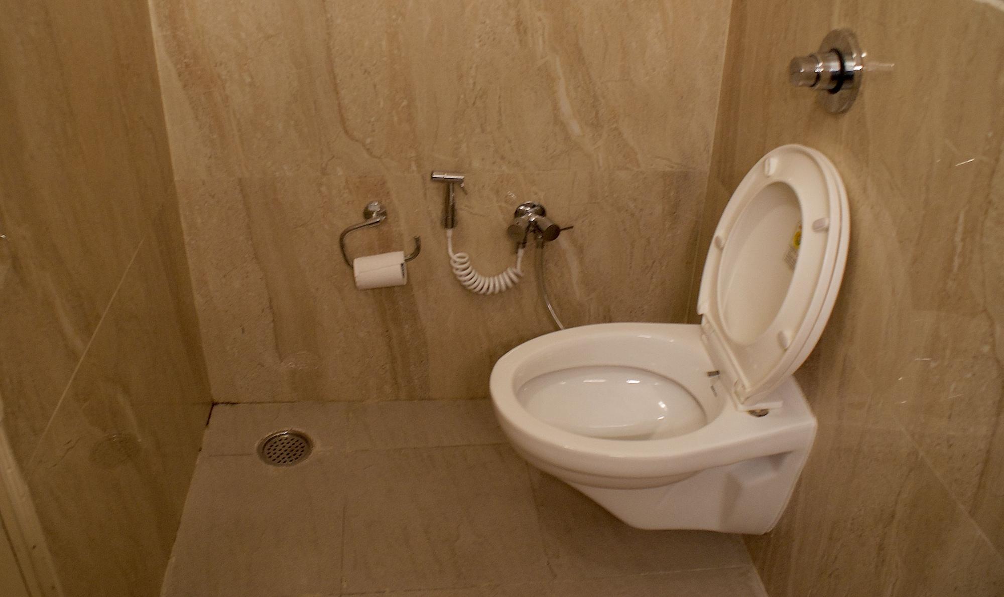 Hotel Alpana Haridwār Esterno foto