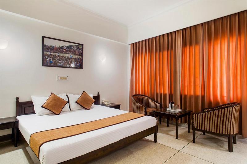 Hotel Alpana Haridwār Esterno foto