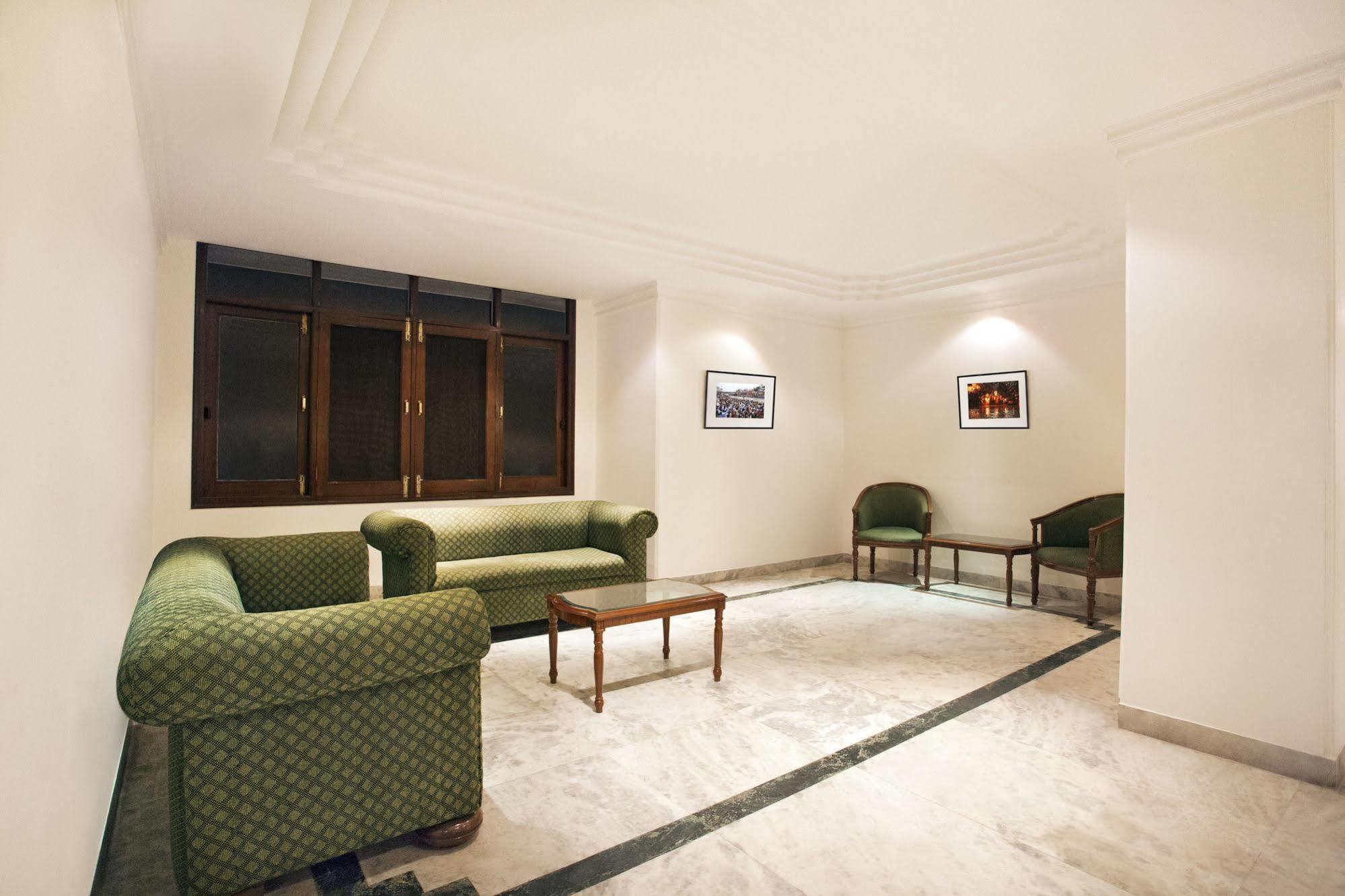 Hotel Alpana Haridwār Esterno foto