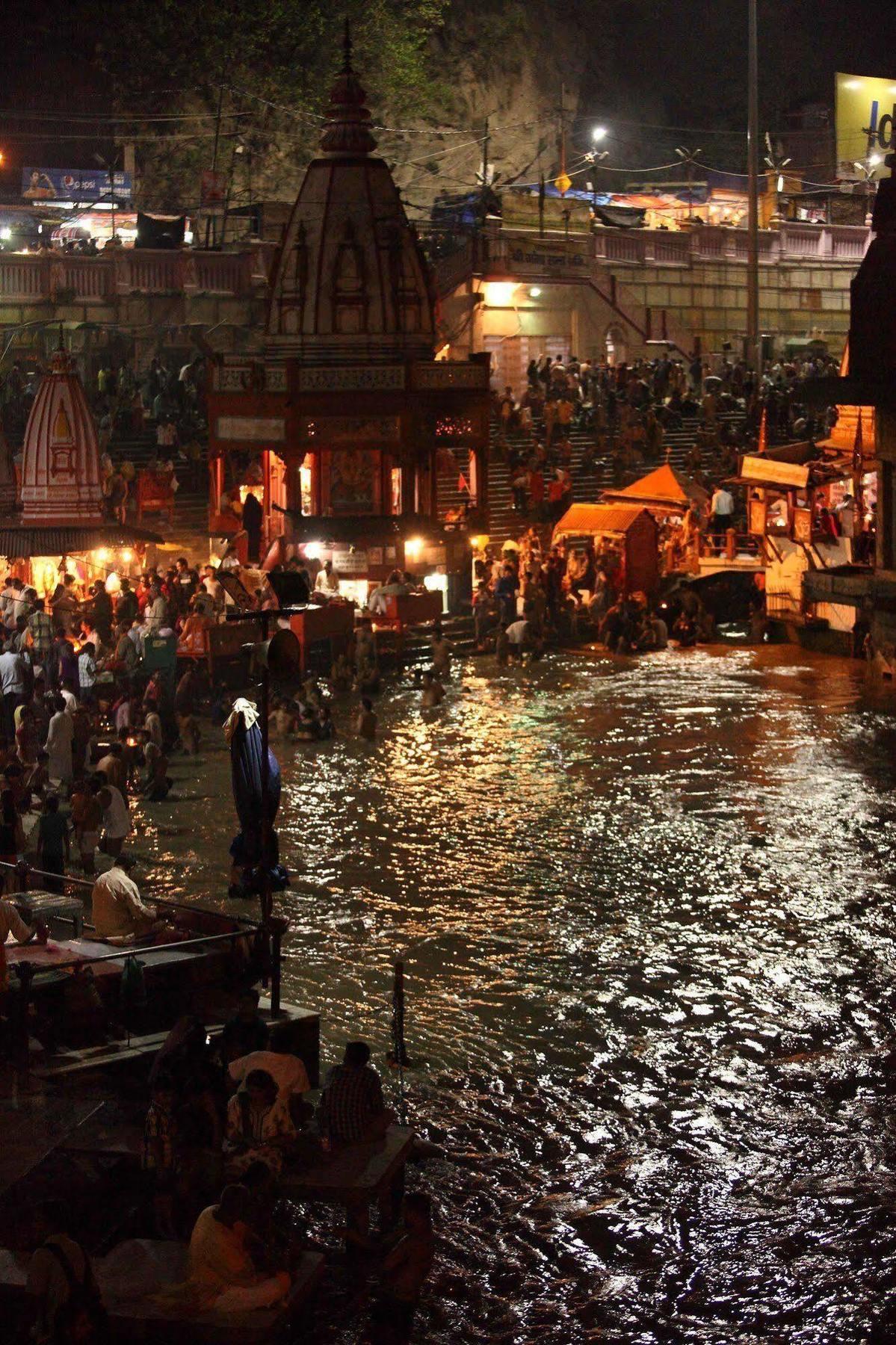 Hotel Alpana Haridwār Esterno foto